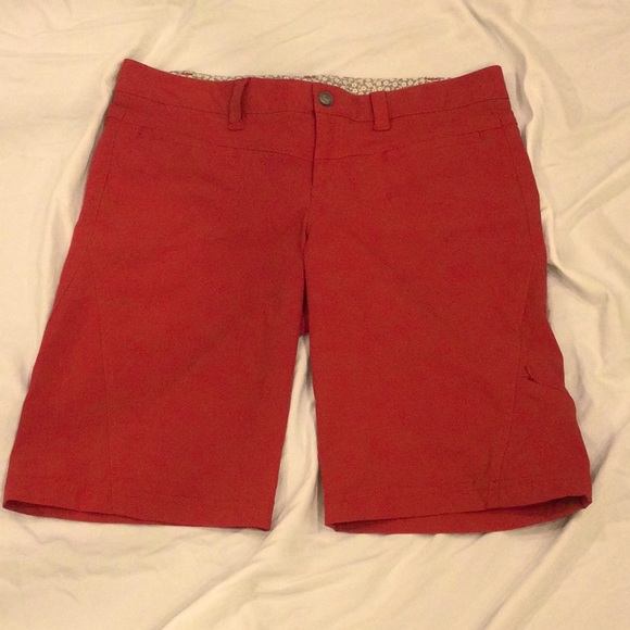 Athleta Red Dipper Bermuda Hiking Shorts Size 8 - Picture 2 of 8
